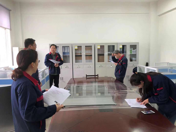 第二建筑工程事業(yè)部開(kāi)展“設(shè)備見(jiàn)本色”專(zhuān)項(xiàng)活動(dòng)