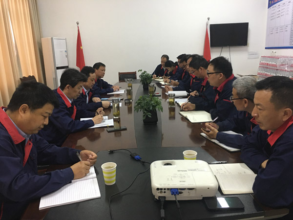 公司紀(jì)委書記到領(lǐng)導(dǎo)聯(lián)系點單位調(diào)研 公司紀(jì)委書記到領(lǐng)導(dǎo)聯(lián)系點單位調(diào)研